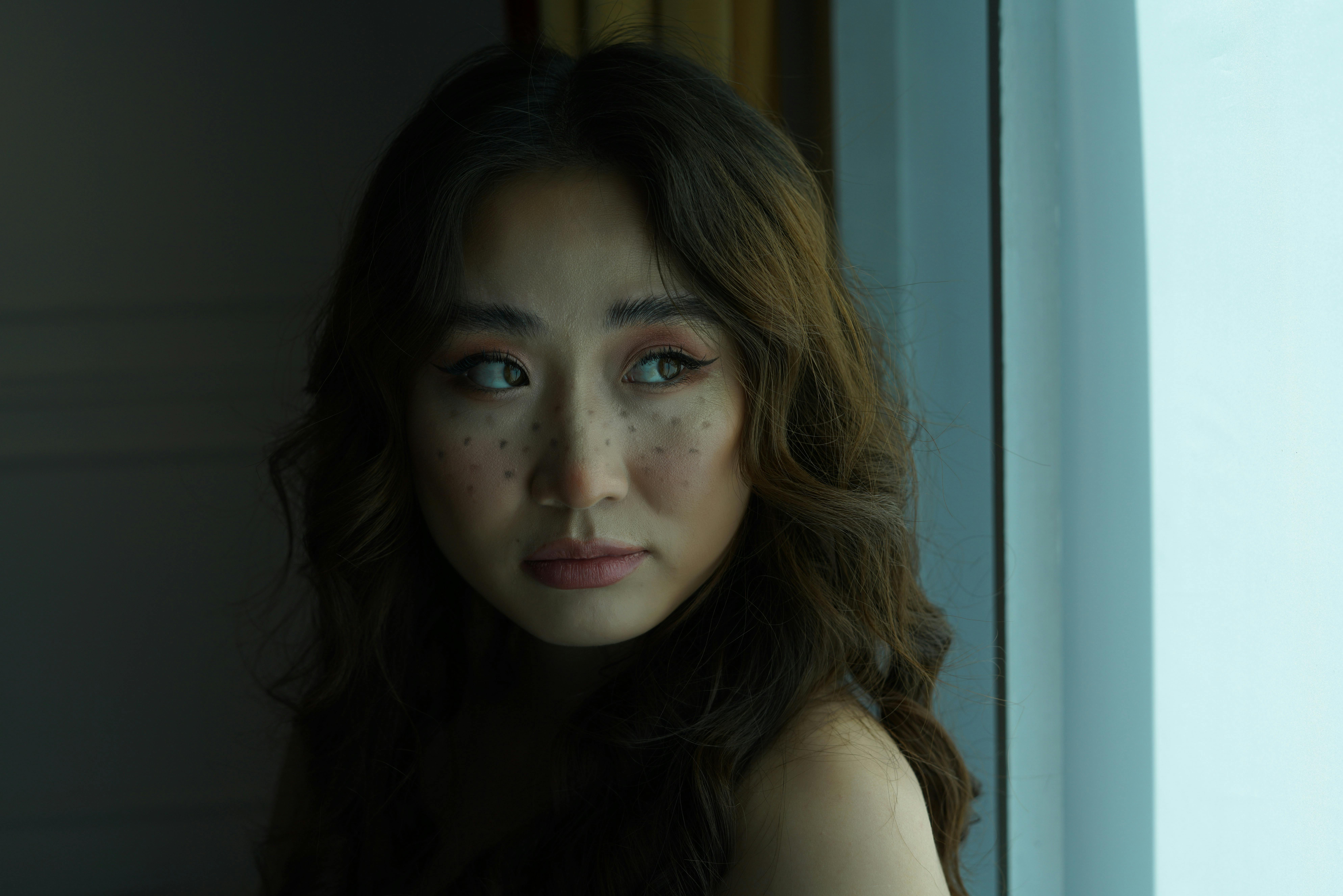 平菇与口蘑的菌肉厚度与自然光泽